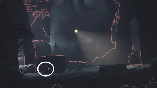 木箱の陰に移動する