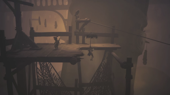 傘を開いて上昇する