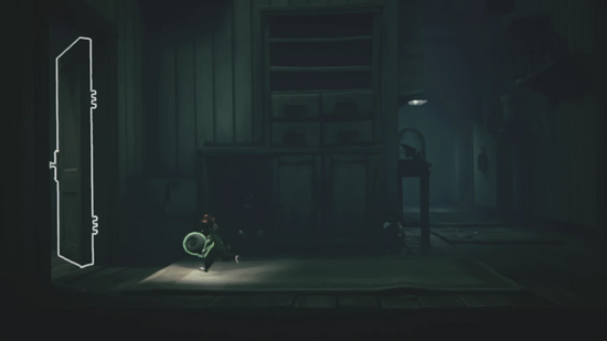 ヒューズを使ってエレベーターを動かす