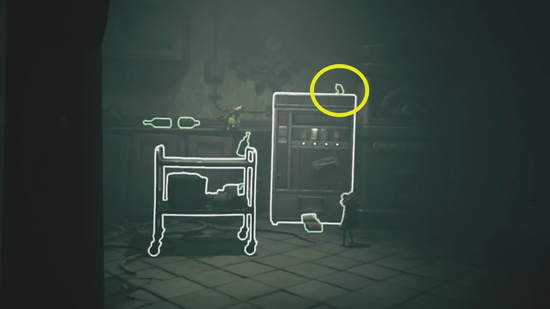 精神病院の人形3