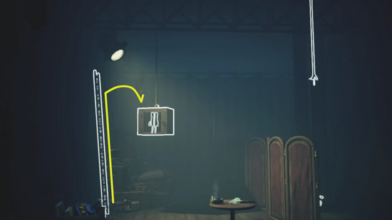 ロゥの檻の上でジャンプ