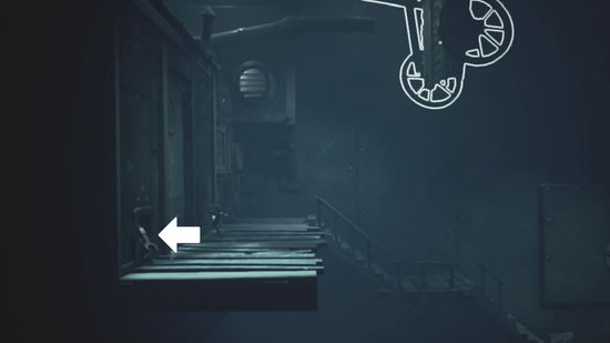 通気孔から建物内に入る