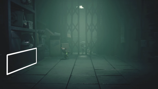 棚の下に隠れて工場長がいなくなるまで待つ