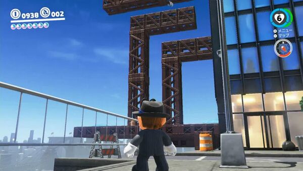 2本の鉄骨に はさまれて