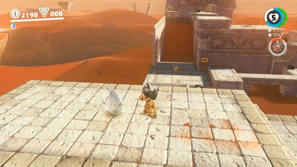 門の上で かがやく宝