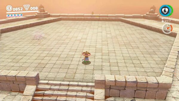 石畳を うごめくモノ