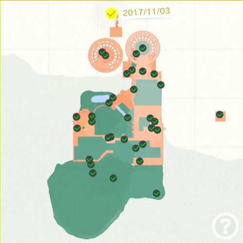 朽ちた鉄塔の木の実