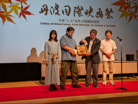 68eeeb1adf6b8 bodyimage2.jpeg