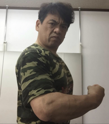 690949307e365 bodyimage1.jpeg