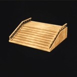 木造りのアプローチ