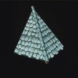 木造りの三角屋根C