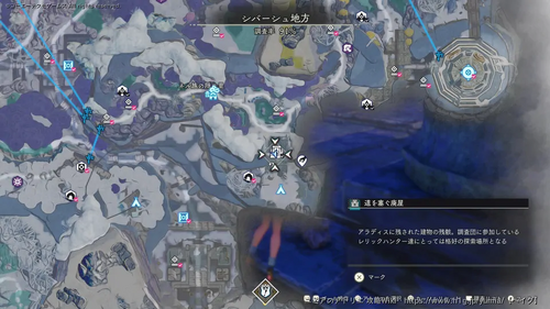 道を塞ぐ廃屋がある場所の画像